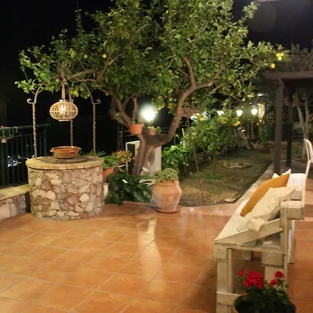 Casa Vacanze Marale Castelmola Exterior photo